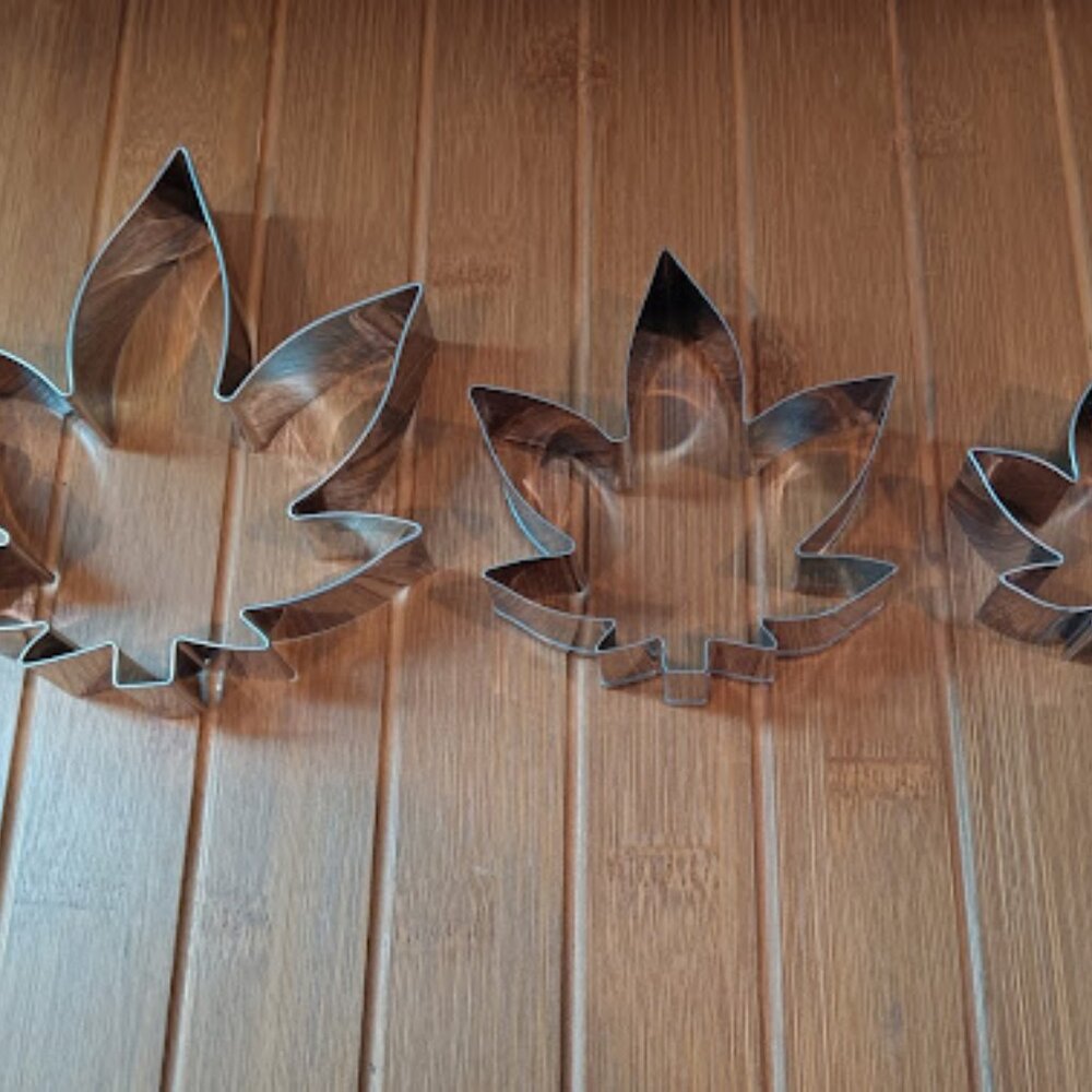 Marijuana Hemp Weed Herb Leaf Cookie Cutter Set of 3 Sharp Stainless Steel